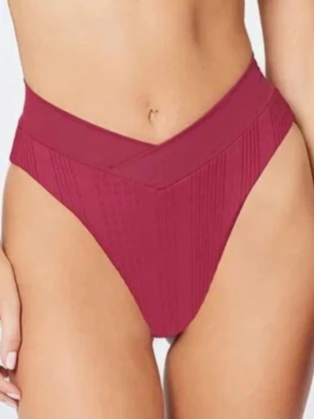 L*space Court Bitsy Ribbed Bikini Bottoms Pointelle Rib in  Berry. Size M